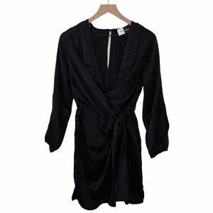 Day&Night Black Wrap Mini Dress Long Sleeve Keyhole Back Sleek Trendy Flattering